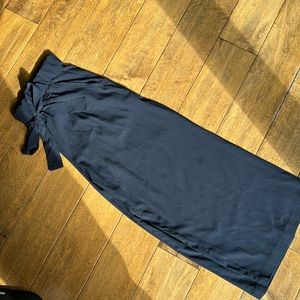 Zara, navy blue cropped pants